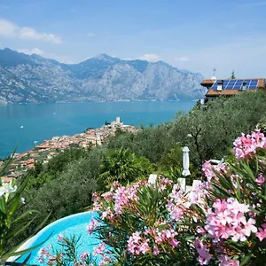  Apartment Villa Malcesine